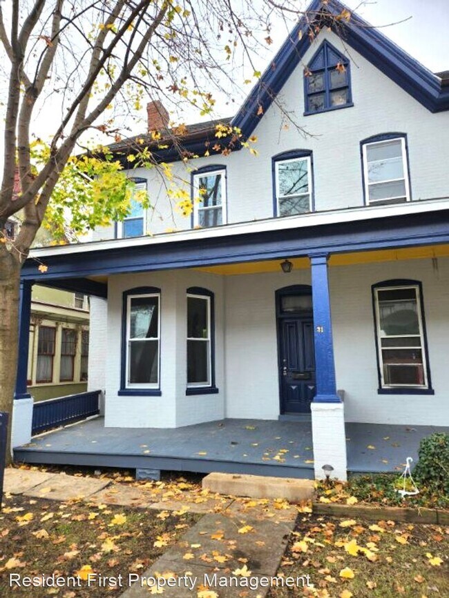 Building Photo - 3 br, 1.5 bath House - 31 E North Avenue