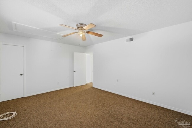 Building Photo - 2109 Langley Ave