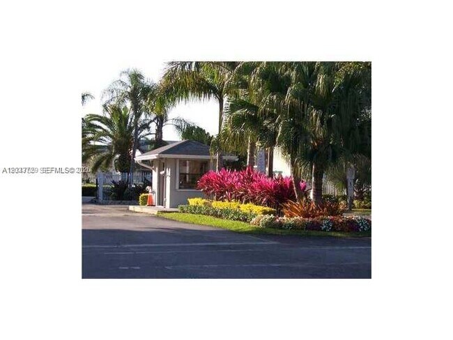 Building Photo - 1500 Jefferson Dr