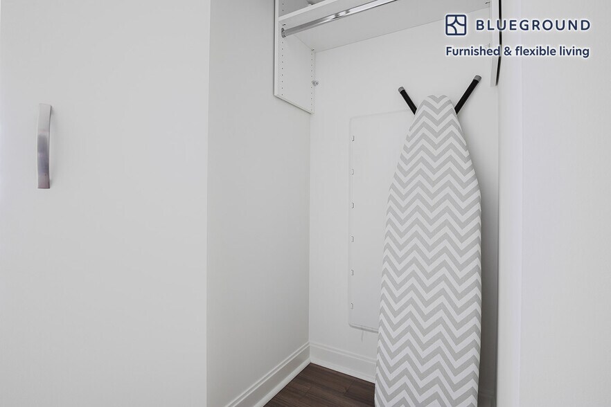 Building Photo - 500 N Lake Shore Dr