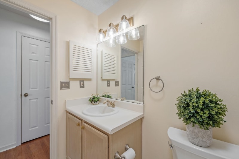 Building Photo - 5278 St Ives Ln