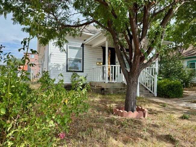 Building Photo - FREE RENT UNTIL OCTOBER 15TH