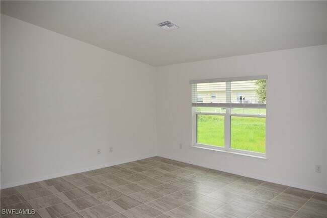 Building Photo - 4436 Adelaide Ave