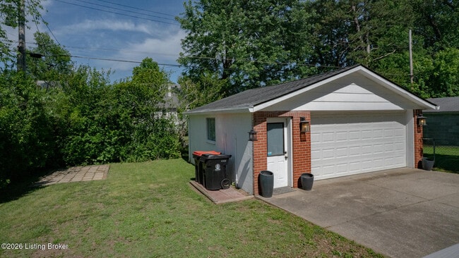 Building Photo - 3041 Radiance Rd