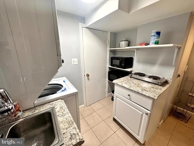 Building Photo - 60 Q St NW