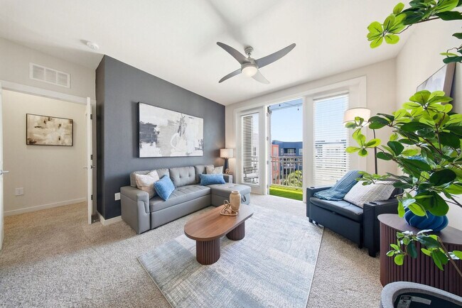 Building Photo - 1702 W Cleveland St