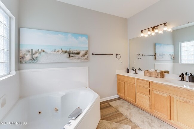 Building Photo - 16060 S April Dr