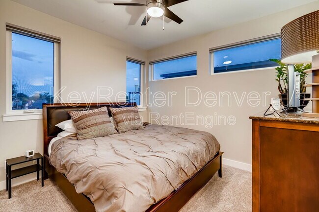 Building Photo - 3870 Shoshone St