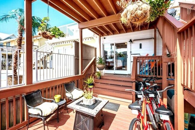 Building Photo - 149 Durango Rd