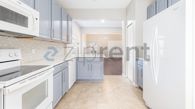 Building Photo - 16703 Cedar Crest Dr