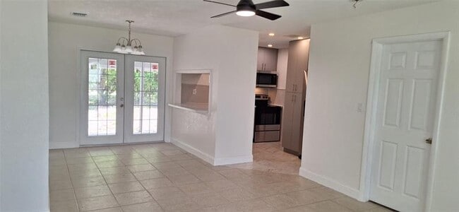 Primary Photo - 1150 NW 23rd Ave