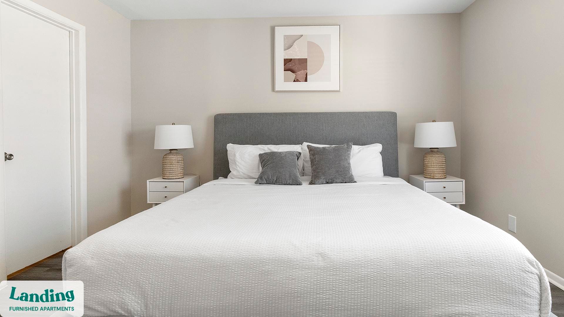 Building Photo - 3450 Manor Dr