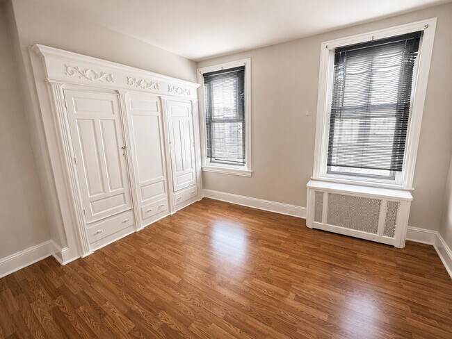 Building Photo - 2309 W Firth St