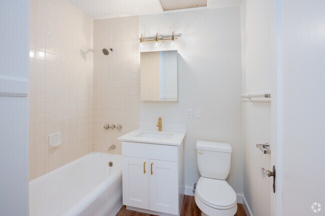 2BR, 2BA - 750SF - The Nordic