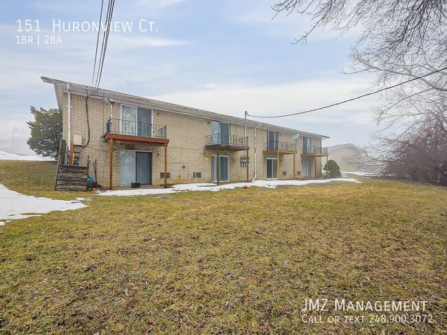 Building Photo - 151 Huronview Ct