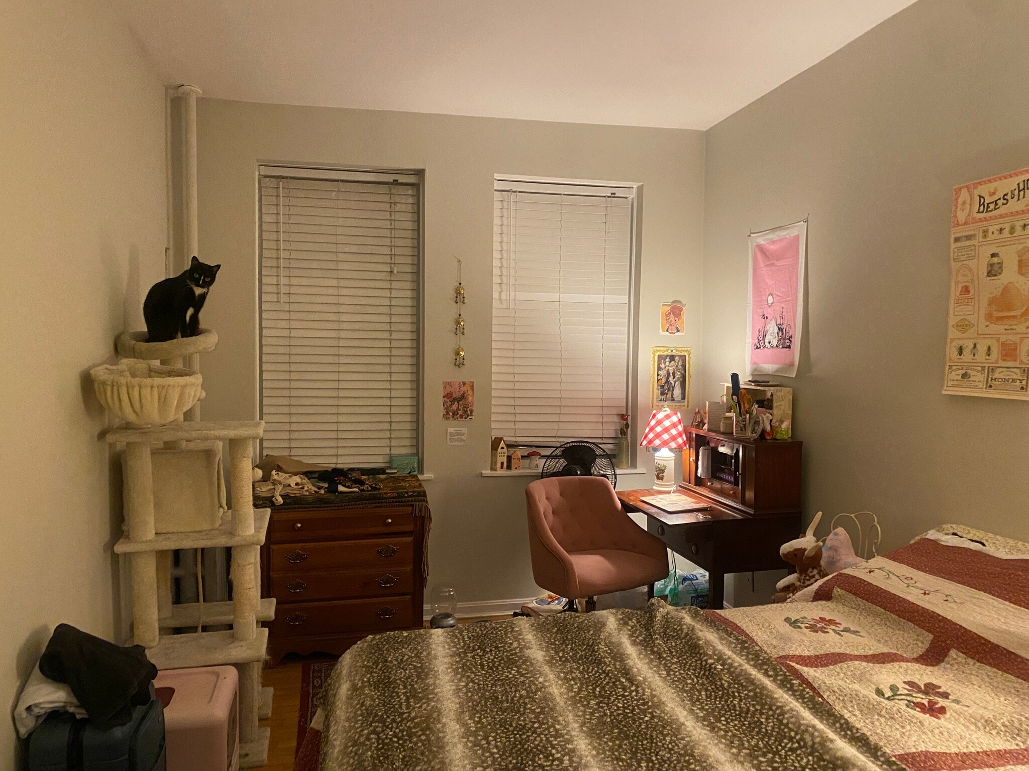 Building Photo - 74 Joy St