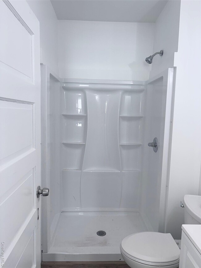 Building Photo - 23 May St