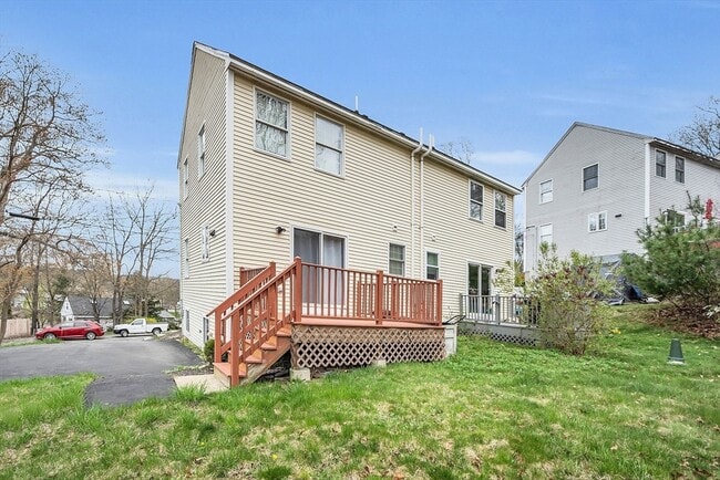 Building Photo - 2 Wigwam Hill Dr