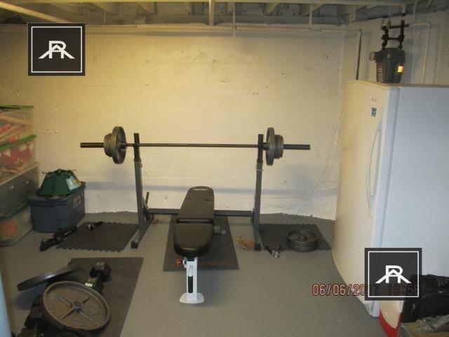 Building Photo - 4 bedroom in Brookline MA 02467