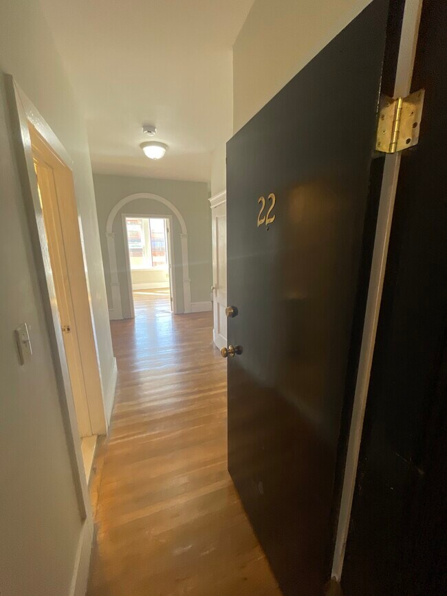 Building Photo - 38 Hemenway St