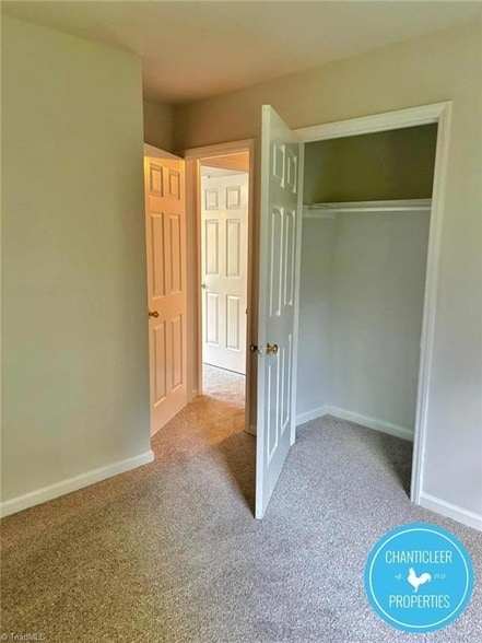 Building Photo - 6 Lord Foxley Ct