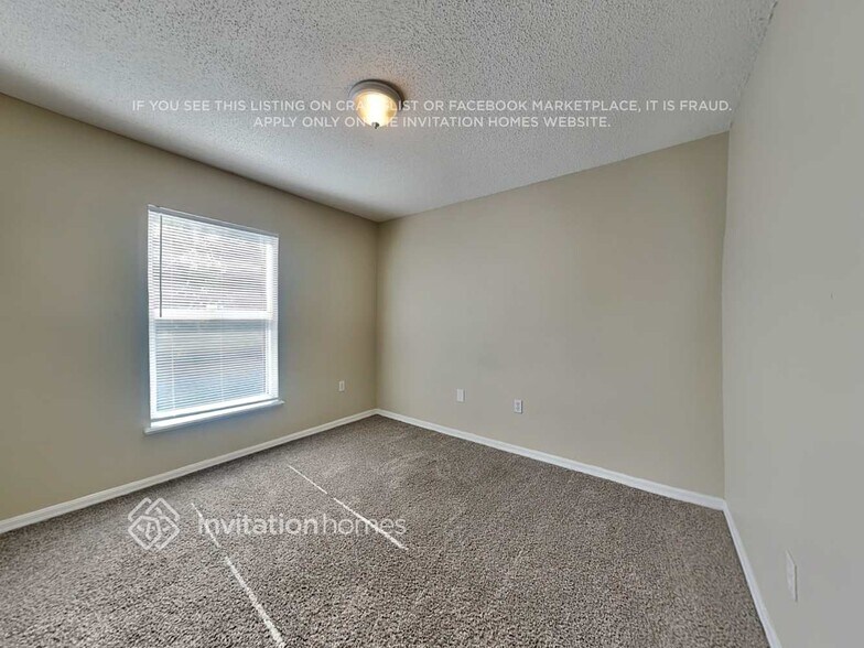 Building Photo - 13006 Waterbourne Dr