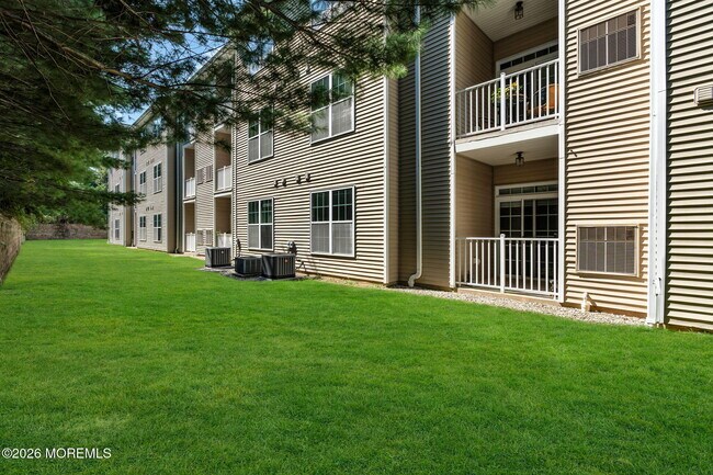 Building Photo - 313 Sophee Ln