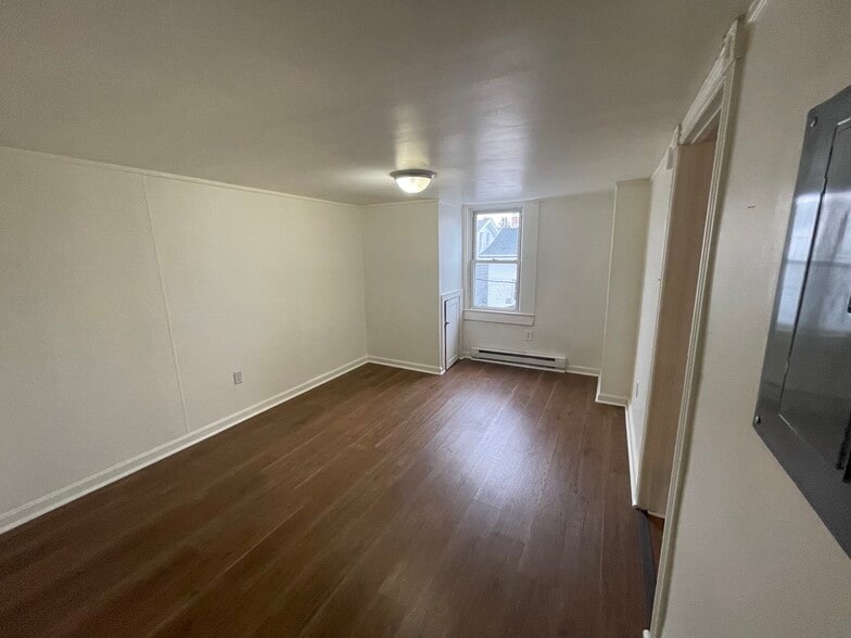 Primary Photo - 506 N 2nd St