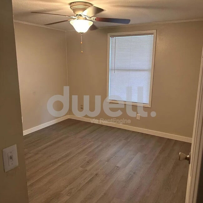 Building Photo - 808 Forest Ridge Pl