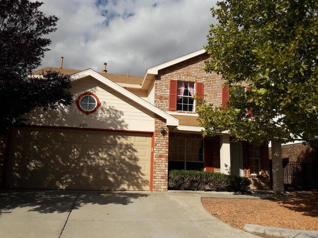 Building Photo - 2215 Sunstone Dr NW