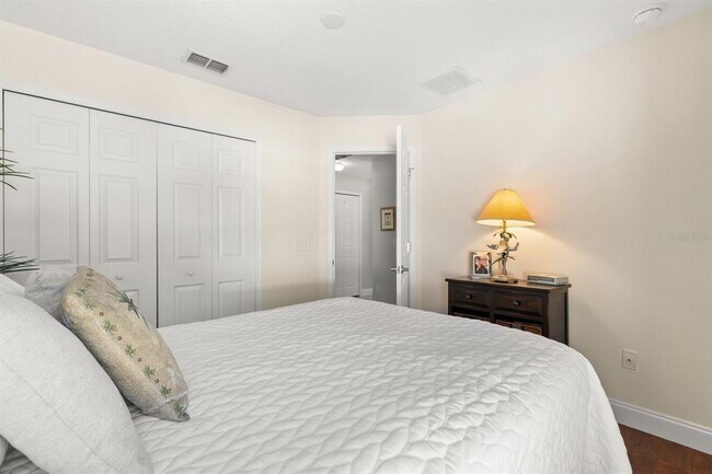 Building Photo - 3050 Mandolin Dr