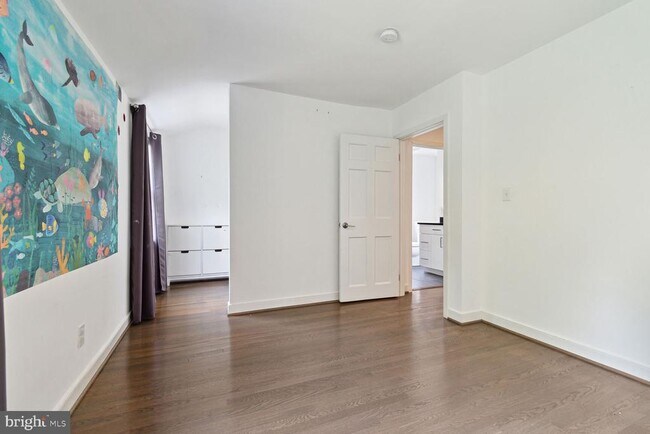 Building Photo - 3712 Fordham Rd NW