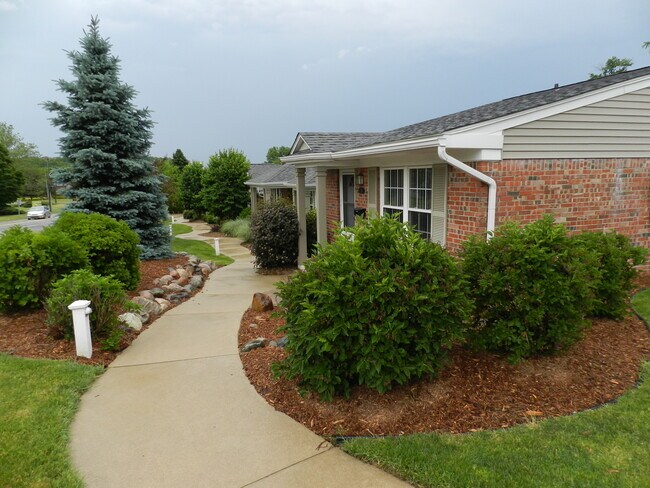 Primary Photo - 242 Plymouth Rd