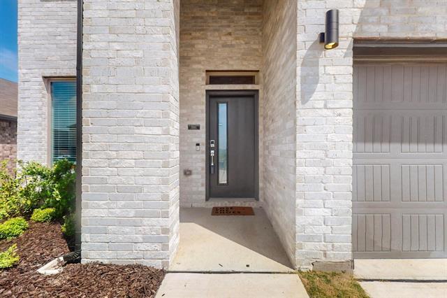 Building Photo - 3238 Baehr Dr