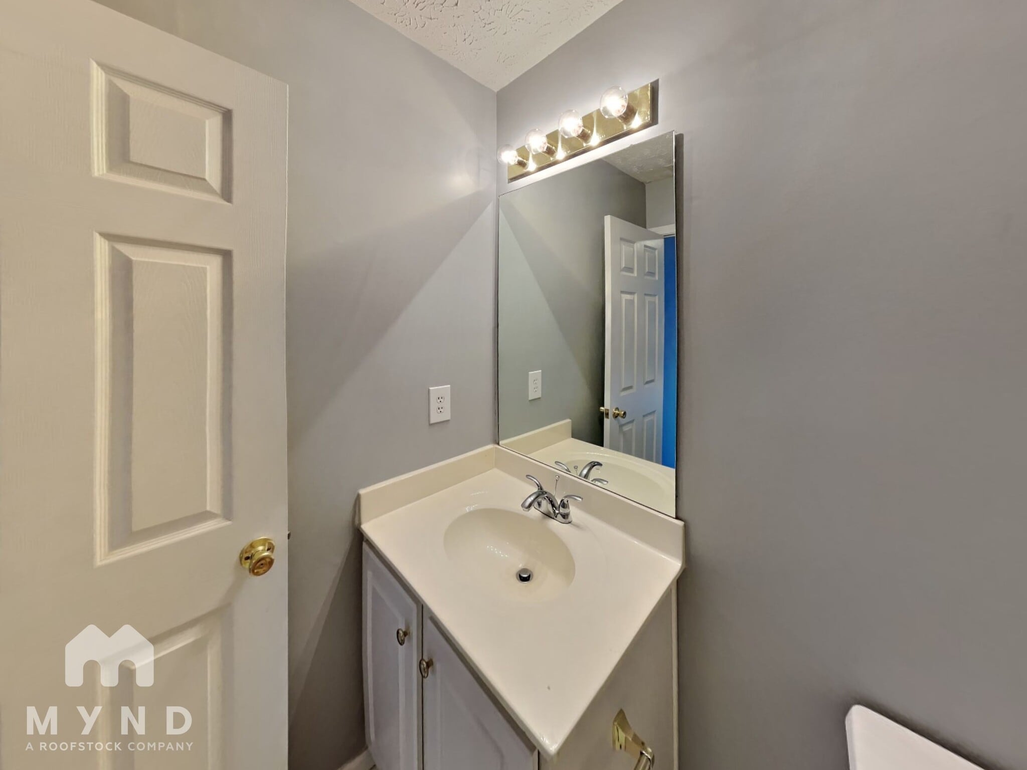 Building Photo - 664 Bedford Ct