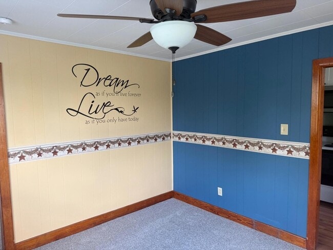 Building Photo - 10899 Fish and Game Rd