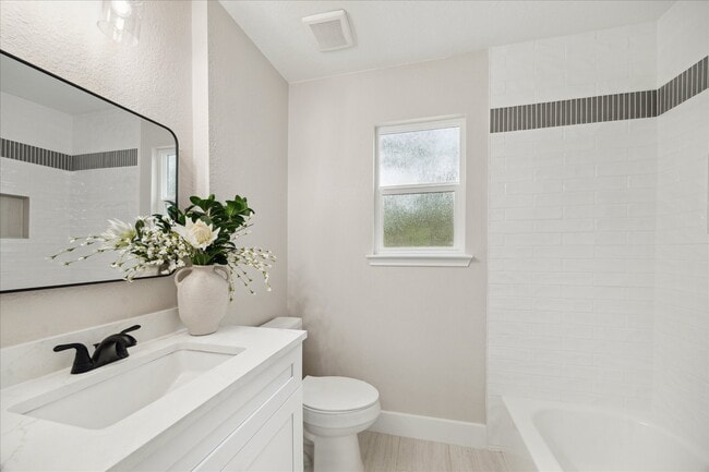 Building Photo - 7811 Ashwell Ct