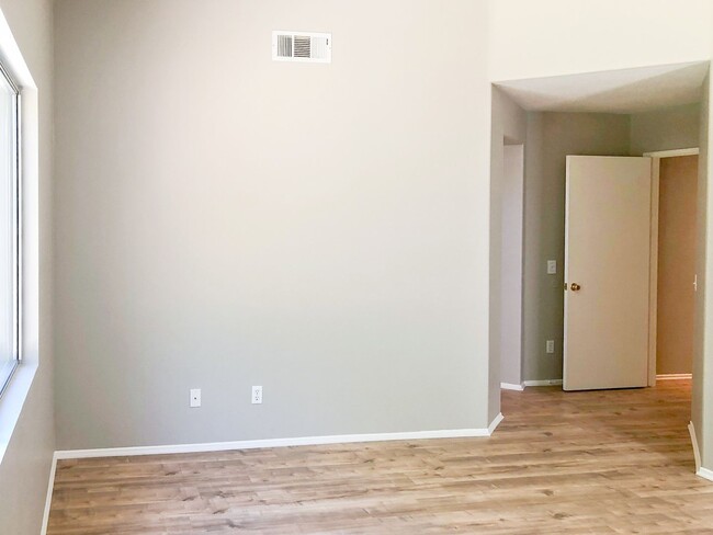 Building Photo - COMING SOON! 3 Bedroom Home in the Desirab...