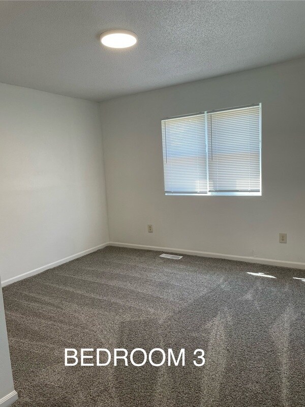 Building Photo - 2140 Crystal St