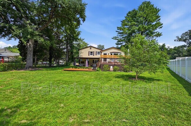 Building Photo - 6426 Carriage Dr