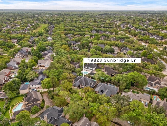 Building Photo - 19823 Sunbridge Ln