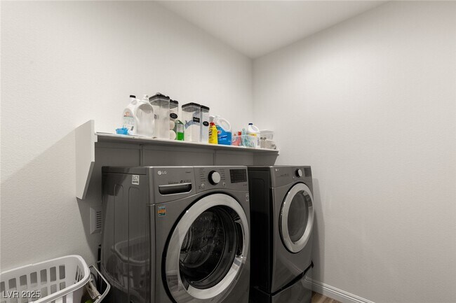 Building Photo - 12178 Harris Smt Ave