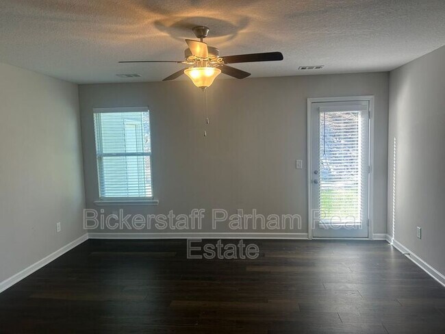 Building Photo - 6379 Sandy Bottom Dr