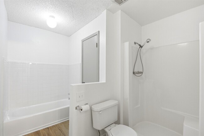 Building Photo - 2275 Triway Ln