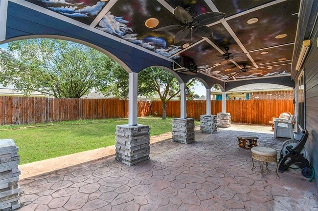 Building Photo - 1430 Acorn Ct