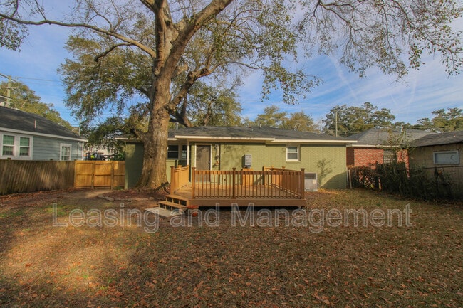 Building Photo - 1087 Bexley St