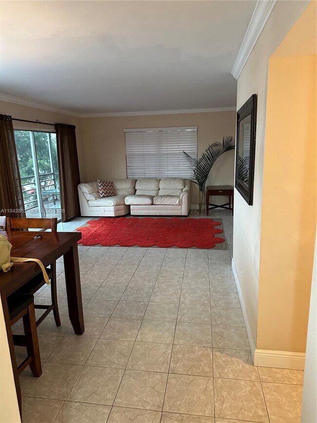 Building Photo - 3048 Sunrise Lakes Dr E