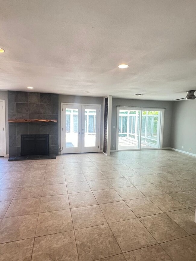Building Photo - Beautiful Home in Rancho Palos Verde-Sun R...