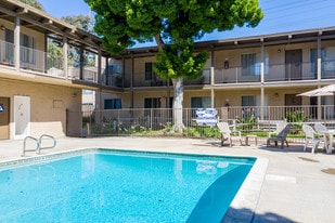 Building Photo - Parkside La Palma Apartments
