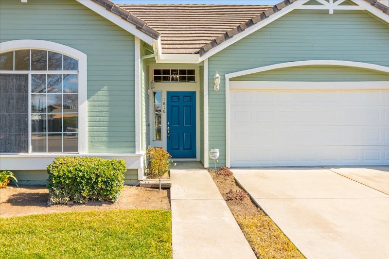 Building Photo - 1810 Crestwood Ave